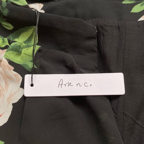 Black Floral Print Tie Neck Romper - Picture 6 of 6